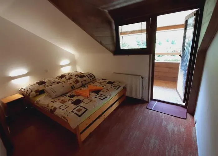 Krivan - Bez Kontaktu S Ubytovatelom 